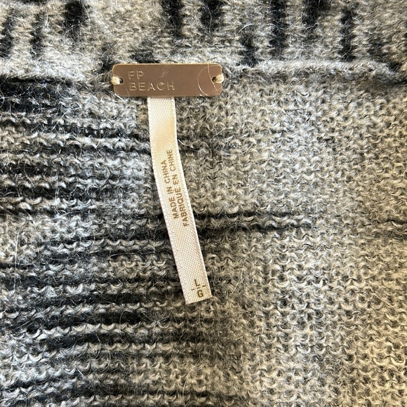 Free People Beach Mohair Blend Lightweight Tiger Stripe Cardigan Sweater Large - Picture 12 of 14